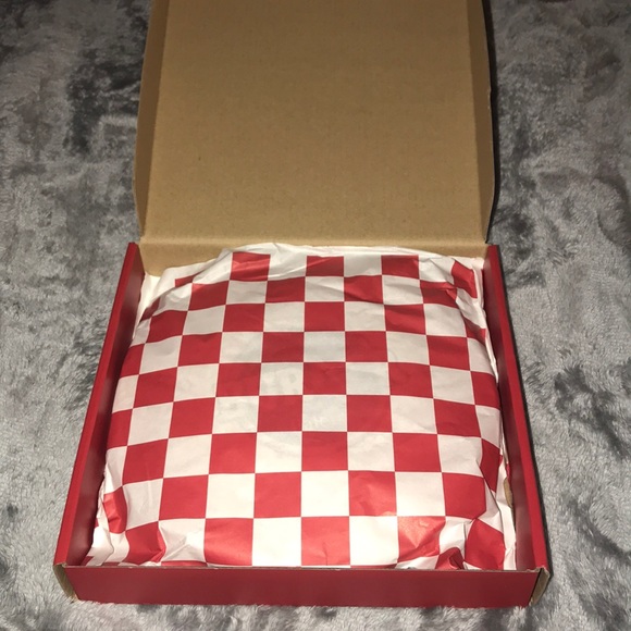 🎁 EXTREME BLOWOUT🎁‼️LAST ONE‼️🆕🍔 Glamlite Burger Palette - Picture 5 of 15